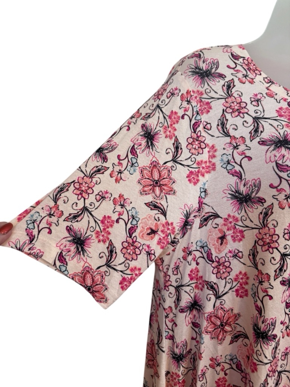 NWT Lane Bryant Beautiful Pale Pink Floral Top   14/16    #C - Picture 3 of 10